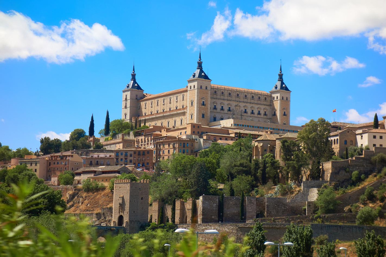 Hello Toledo: Private 2-Hour City Walk with Local Guide