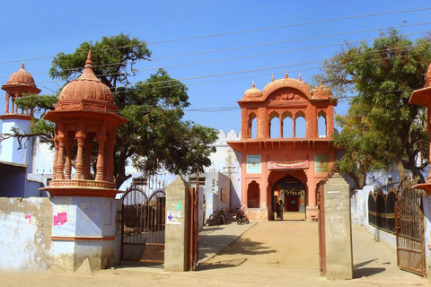 Mathura Vrindavan Tour mit dem Auto von Delhi aus