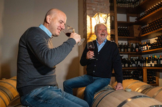 Latisana: Organic wine tasting and walk among the vineyards