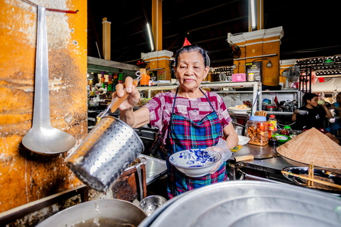 Hoi An Bites Food Tour with 15+ Tastings