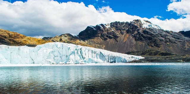 Huaraz: Nevado Pastoruri + Puyas Raymondi Forest