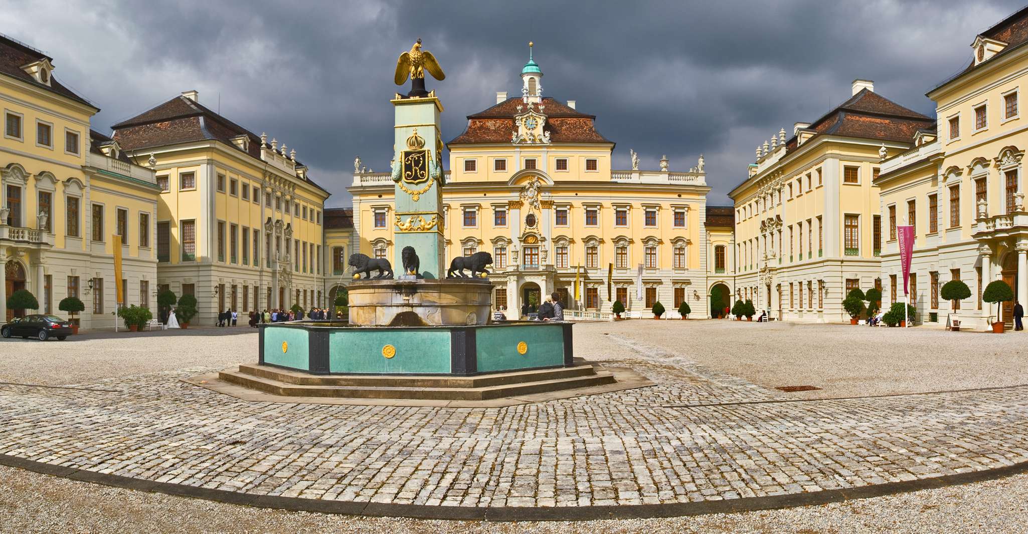 Der schleichende Wahnsinn am Hof 1814 - Hizvo