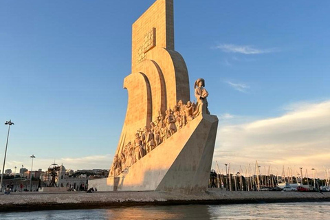 Lisbon Sunset Boat Tour–Golden Hour Cruise w/ Welcome Drink