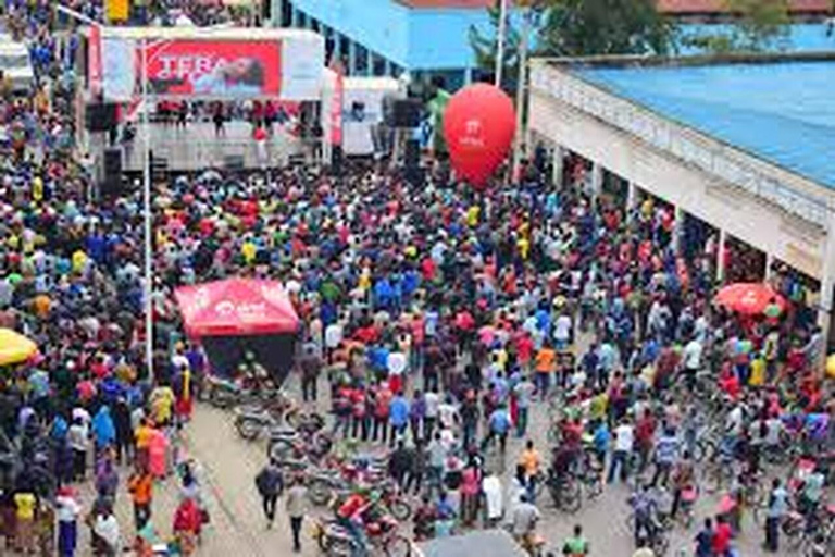 探索穆桑泽：洞穴、大猩猩文化和城市生活之旅探索穆桑泽：洞穴、大猩猩、文化和城市生活之旅