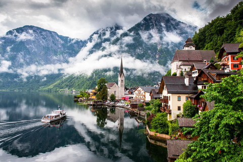 Vienna: Hallstatt Day Trip with Skywalk Viewing Platform
