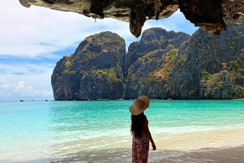 Phuket : Phi Phi Monkey Beach with Snorkeling & Lunch