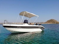 Mandelieu en de Esterel Mountain per boot zonder rijbewijs - Housity