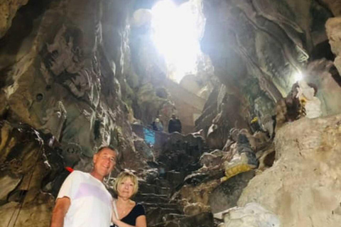 Da Nang: Tour delle colline di BaNa, del ponte d&#039;oro e della montagna di marmoTour privato senza pranzo a buffet