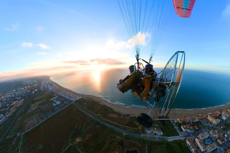 Coma-Ruga: Vuelo en paramotor con reportaje de fotos y videos
