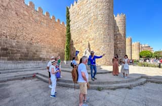 Madrid: Segovia & Ávila Ganztägig mit Alcázar & Mauer Tickets
