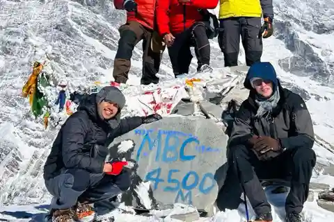 Pokhara: trekking di 5 giorni sul Mardi Himal con le sorgenti termali dell'Himalaya