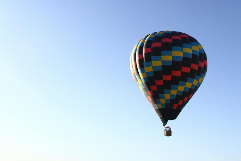 Pamukkale/Cappadoce : vol en montgolfière / transfert à l&#039;hôtelPamukkale : Vol en montgolfière avec petit-déjeuner et certificat inclus