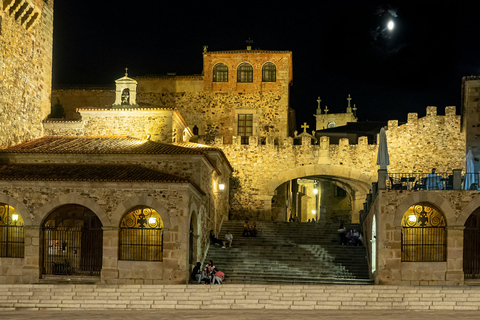 Cáceres Monumental Tour: Your First Introduction to Cáceres Monuments of Cáceres Tour: Your First Glimpse of Cáceres in English