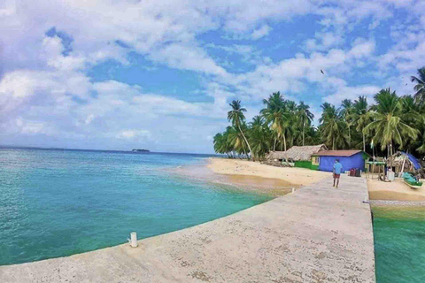 Noche en San Blas - Cabaña compartida + Comidas + tour en barcoNoche en San Blas - Cabaña compartida + Comidas + Excursión en barco