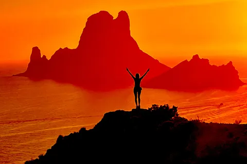 Ibiza: Hike to the most secret spots