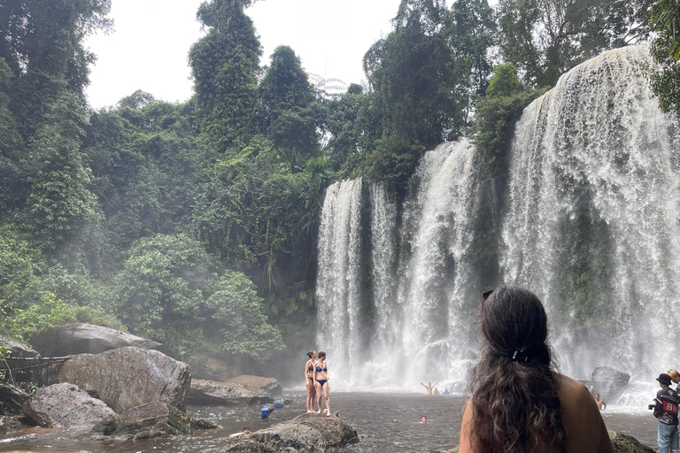 Aventure privée à Banteay Srei et aux chutes d&#039;eau de Phnom KulenVisite privée : Chute d&#039;eau de Kulen et temple de Banteay Srei