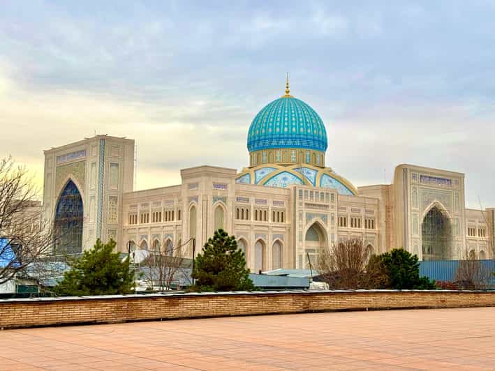Tashkent : Classic City Tour. (Day & Night Shift)