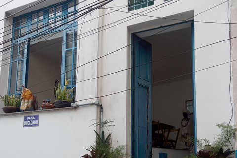 أفريقيا الصغيرة - جولة سيرًا على الأقدام من الماضي إلى المستقبلأفريقيا الصغيرة - جولة سيراً على الأ