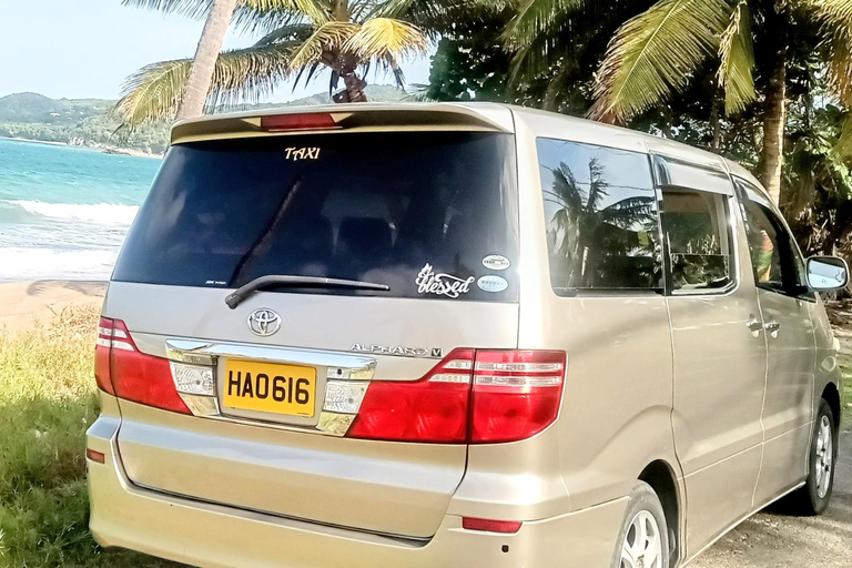 Shared Tour: Annandale Waterfall, Fort & Beach Escape