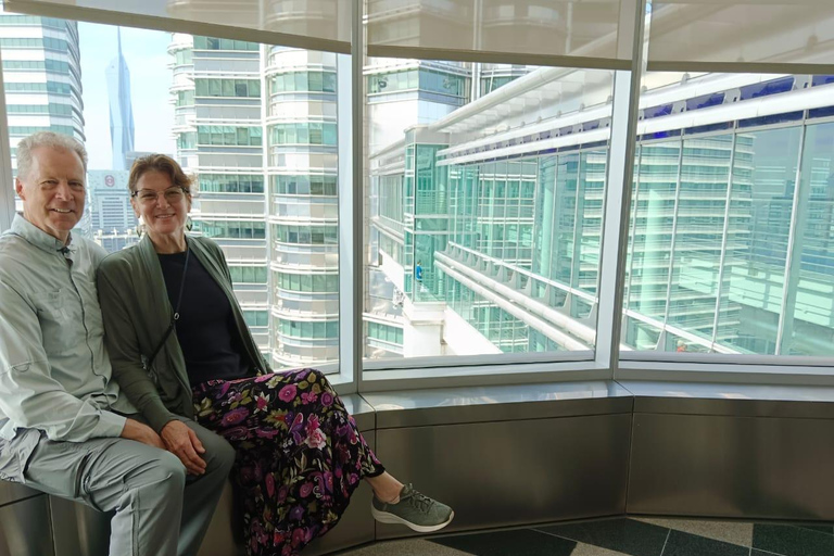 Petronas Twin Tower Skybridge View & Dining Experience WESTERN CUISINE DINNER 7PM