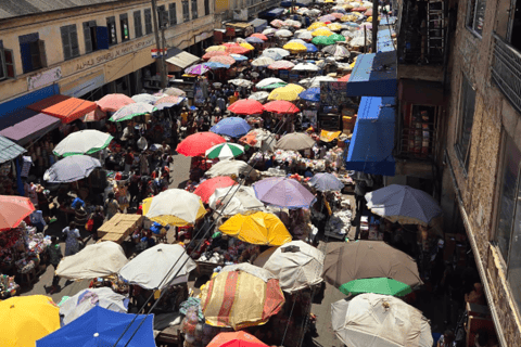 Makola Market Walking Tour: Fun, Snacks & Souvenir