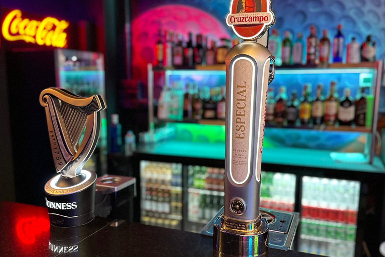 Sewilla: Kryty 18-dołkowy minigolf z efektami UVSewilla: Kryty minigolf UV