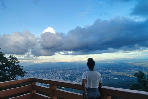 Chiang Mai - Caminhada pelo Templo Doi Suthep e Wat Pha Lat