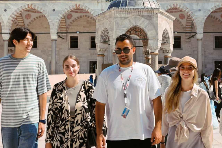Tour della Basilica di Santa Sofia e della Moschea Blu + Basilica Cisterna opzionaleHagia Sophia, Moschea Blu + Cisterna Basilica e tutti i biglietti