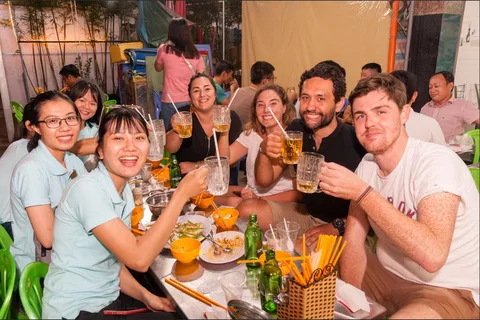 Saigon: Authentic Walking Street Food Tour with 13+ Tastings