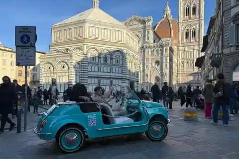 Florens: Guidad Vintage Electric Fiat 500 City center Tour