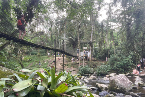 Paraty: destylarnia Engenho D'Ouro z degustacją i wodospadami