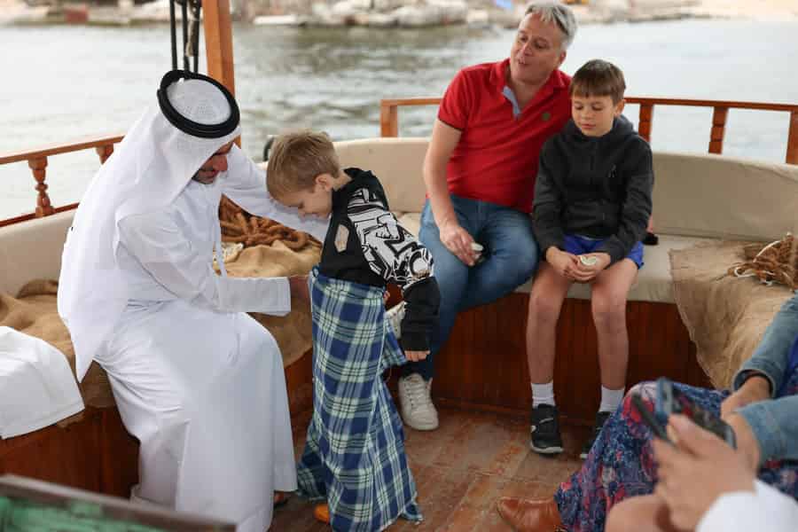 Dubai: Bootstour in die Zeit des Perlentauchens. Foto: GetYourGuide Dubai: Bootstour in die Zeit des Perlentauchens. Foto: GetYourGuide