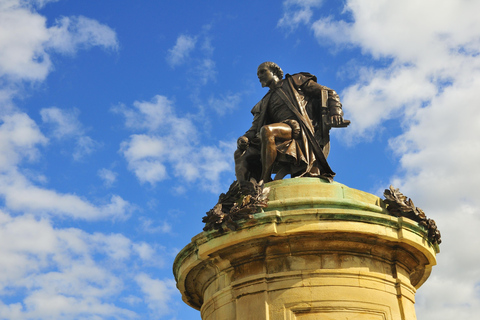 London: Oxford, Cotswolds, Stratford & Warwick Castle Tour Tour in English without Entrance