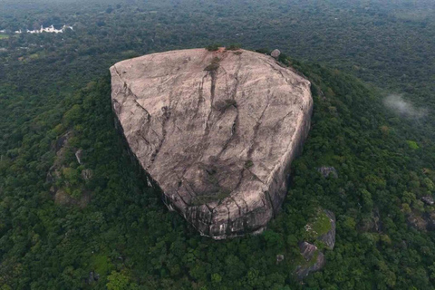 Kandy: Pidurangala Rock, Ritigala & Kaudulla Safari Tour