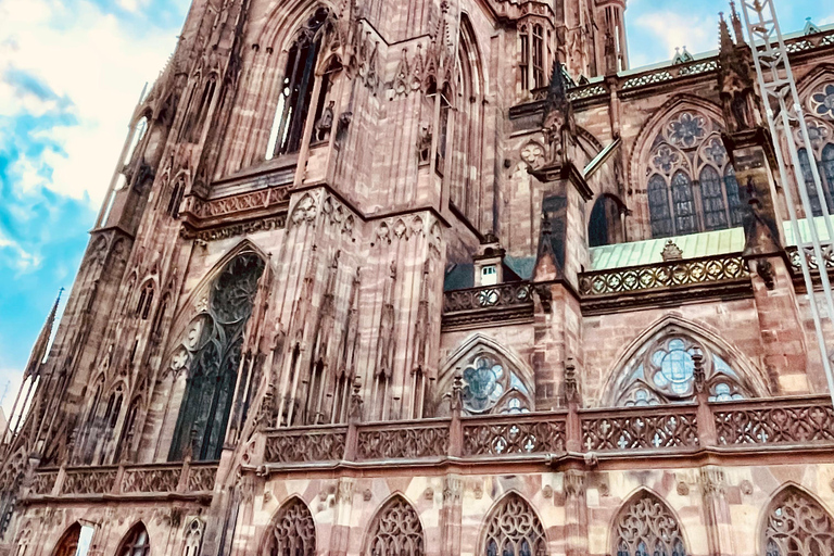 Strasbourg: Notre-Dame Cathedral Guided Walking Tour Notre-Dame Cathedral Guided Tour in Spanish