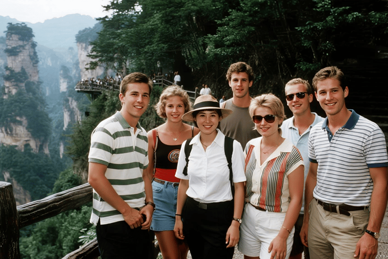 张家界大峡谷和新马头夜市城市观光