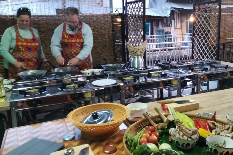 Bangkok: cucina autentico cibo thai con Smart CookBangkok: cucina il vero cibo thailandese con Smart Cook