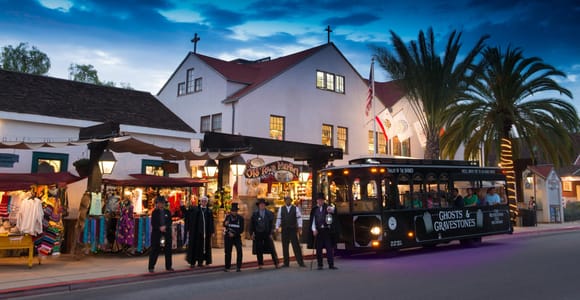 San Diego: Ghosts & Gravestones Trolley Tour