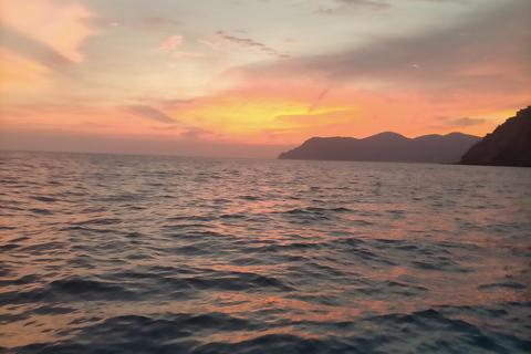 Vernazza: morning tour-afternoon-sunset aperitiv cruise tour 2-Hour Tour