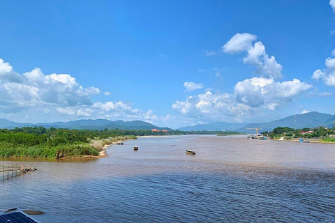 Chiang Rai 3 świątynie, Złoty Trójkąt i rejs łodzią przez cały dzień