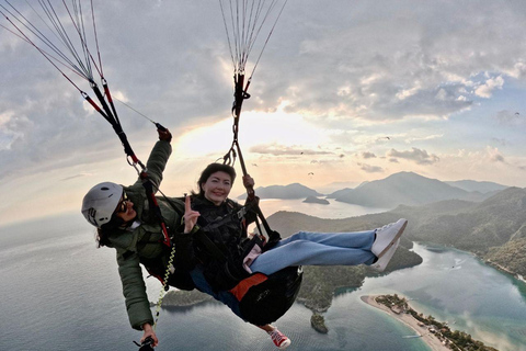 Fethiye: Female Pilot, Babadağ, Oludeniz Paragliding, Transfer