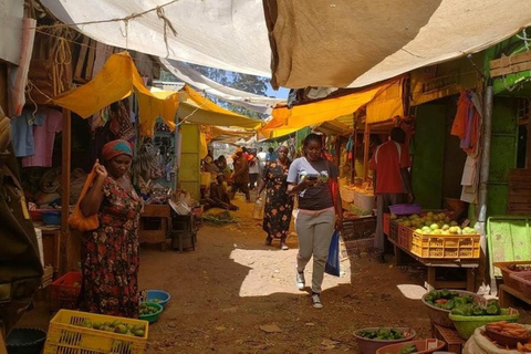 Tour pelo mercado e aula de culinária tradicional do Quênia em Nairóbi