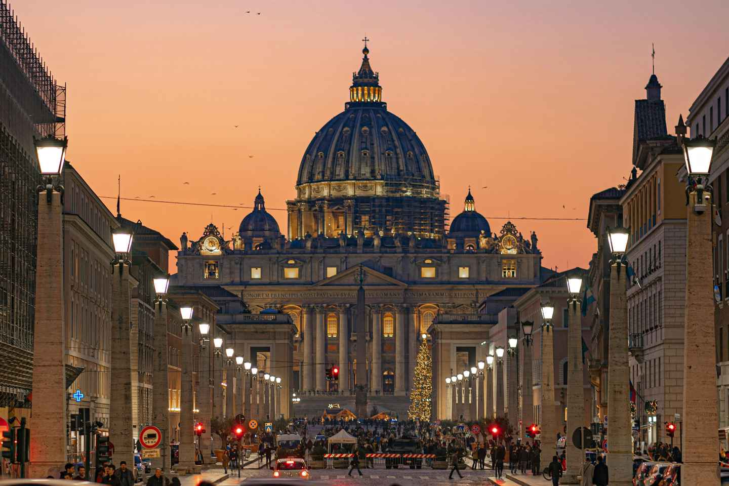 Rome: Angels & Demons Small-Group Walking Tour - Rome: Angels and Demons Guided Walking Tour