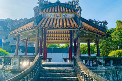 Hue Walking tour to Imperial City and Dong Ba Market