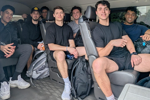 Cancun: Prywatny transfer z lotniska do strefy hotelowejLotnisko Cancun - strefa hotelowa Cancun w obie strony