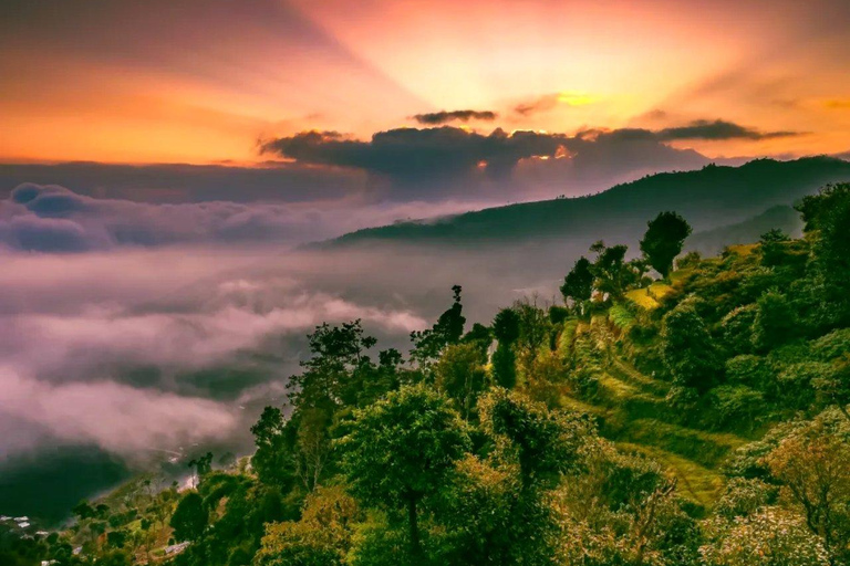 From Kathmandu: 3D/2N Luxury Chisapani Nagarkot Trek
