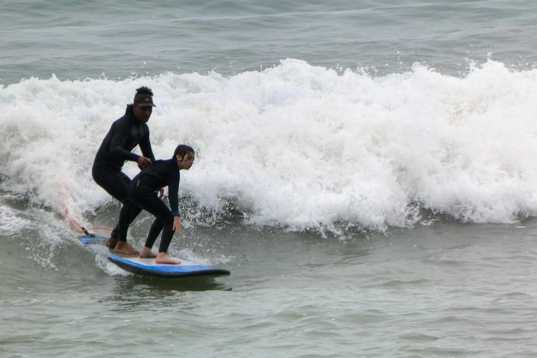 Lima: Surf Class with Equipment and Instructor