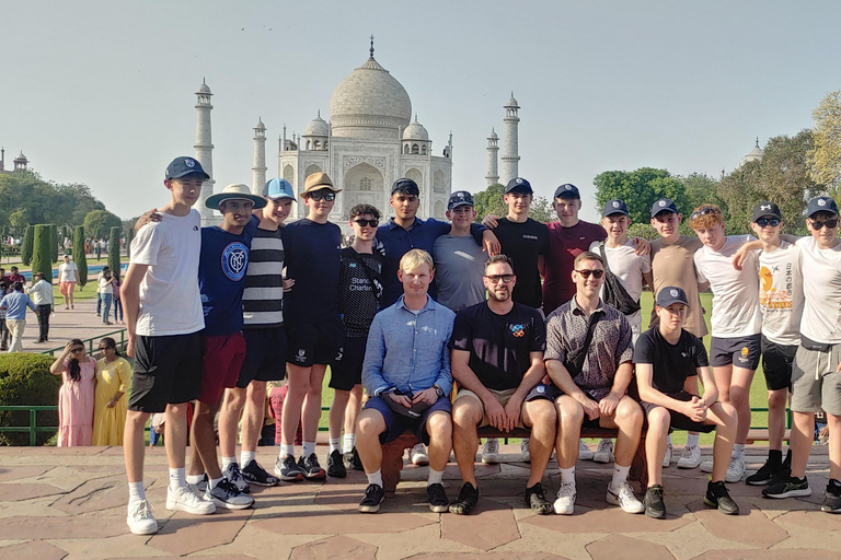 Z Delhi: wycieczka do Tajmahal ekspresem Gatimaan All InclusiveBilety kolejowe, transport i usługi przewodników