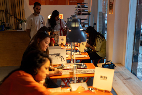 Málaga Art & Café: Create your own artwork and enjoy unlimited drinks Málaga Art & Coffee: Create your own artwork and enjoy unlimited drinks