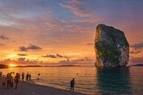 Ao Nang: Phi Phi Islands, Bamboo Island & Sunset Tour